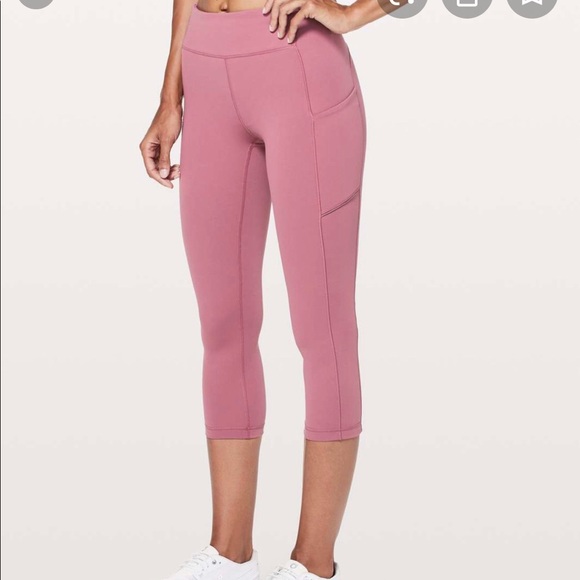 SOLD Lululemon Speed Up Crop 21" - Picture 1 of 7